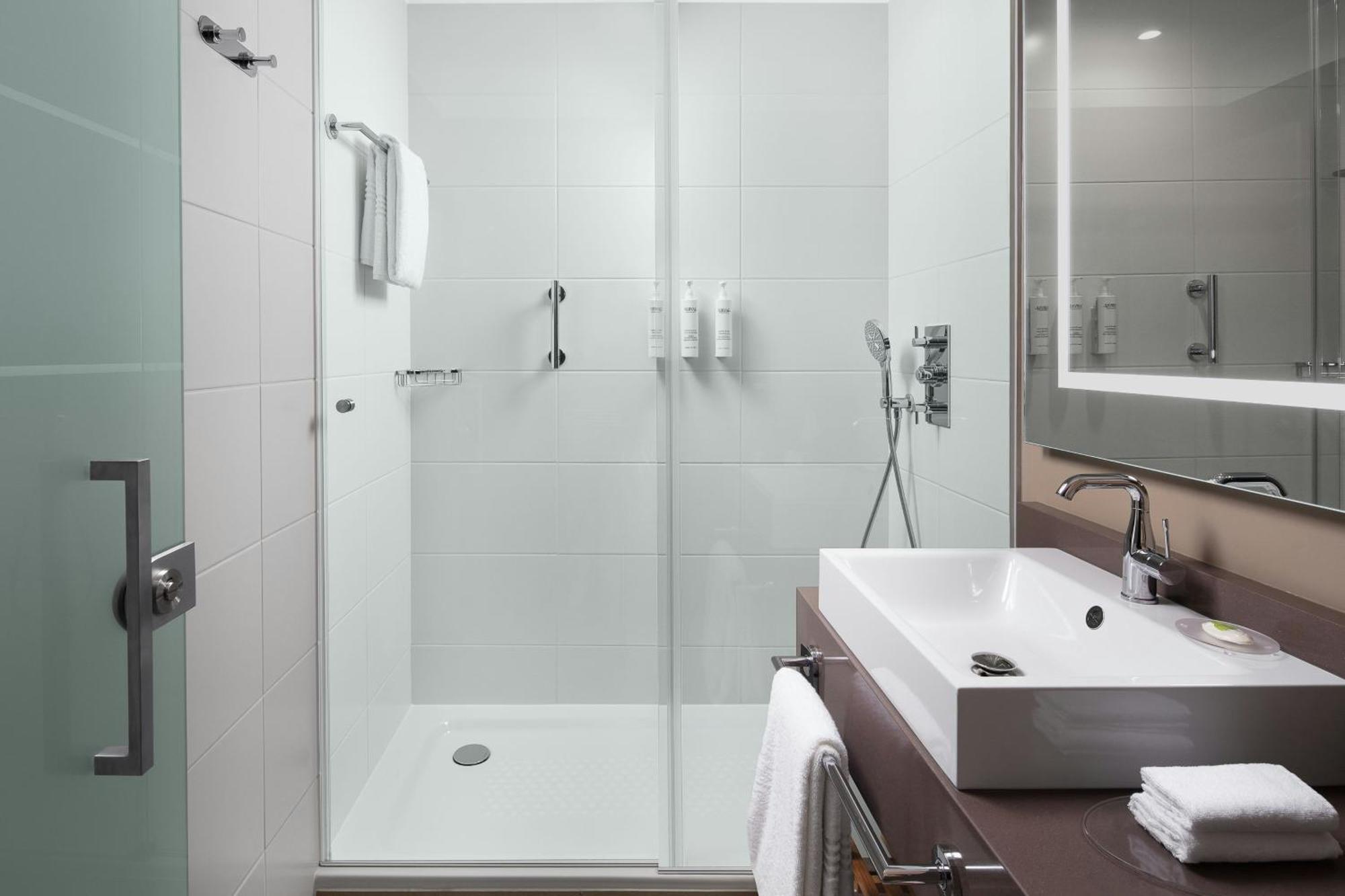 Courtyard By Marriott Paris Porte De Versailles Issy-les-Moulineaux Luaran gambar