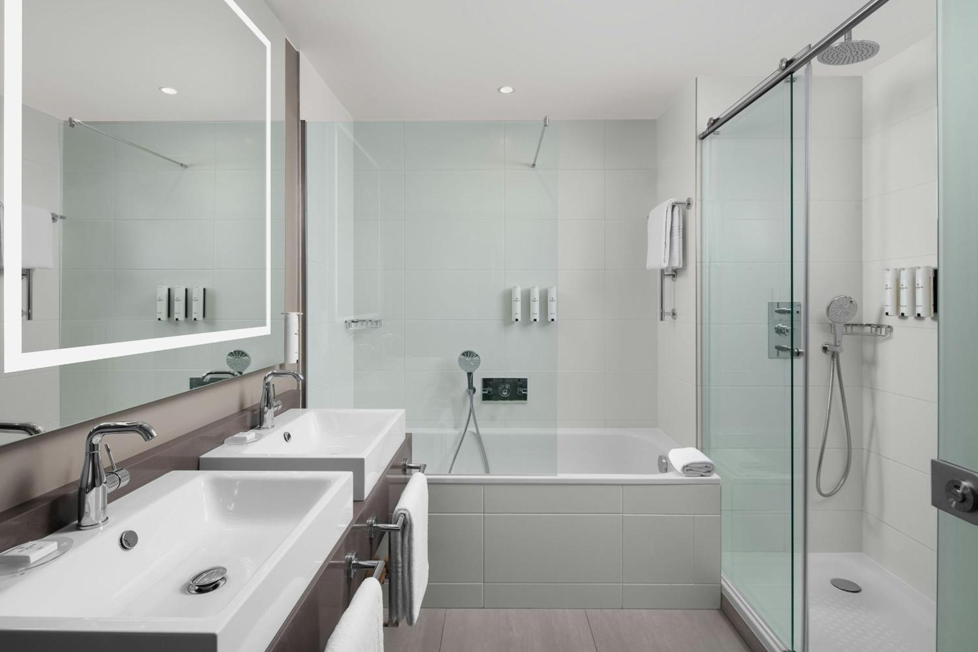 Courtyard By Marriott Paris Porte De Versailles Issy-les-Moulineaux Luaran gambar
